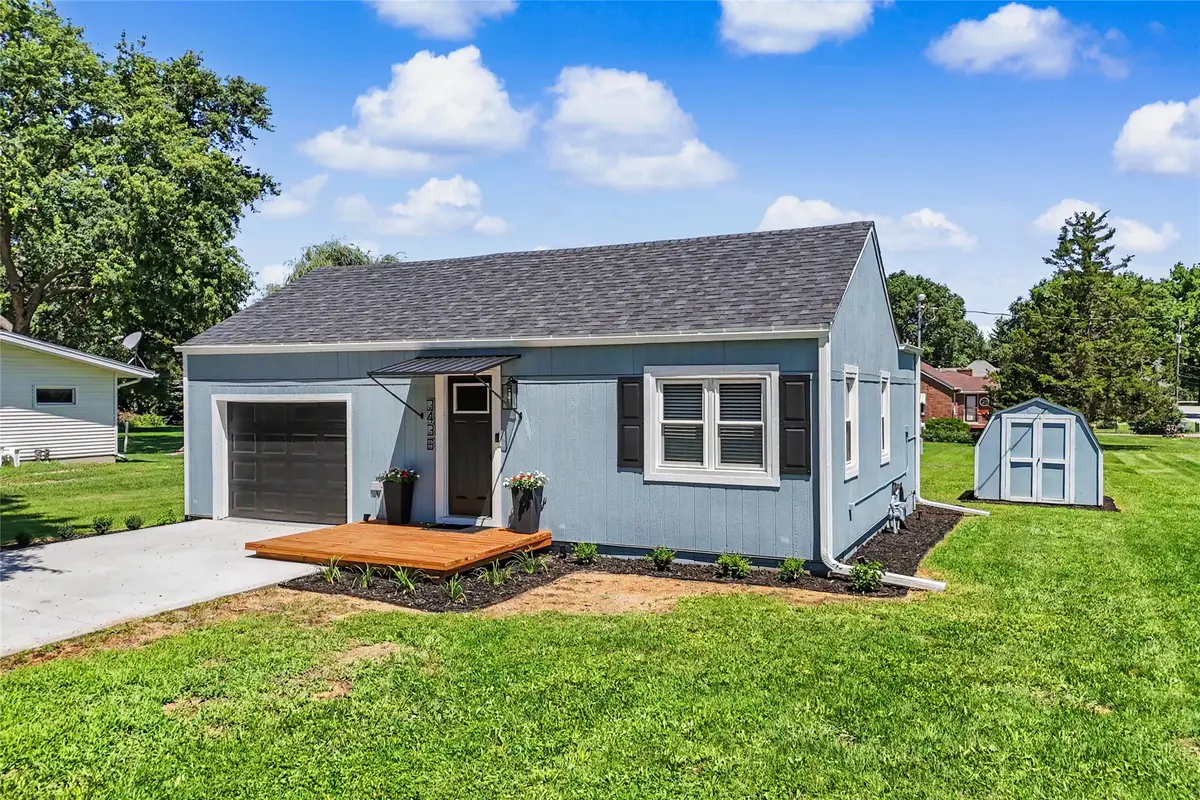3436 Scott Avenue, Des Moines, IA 50317 - #1