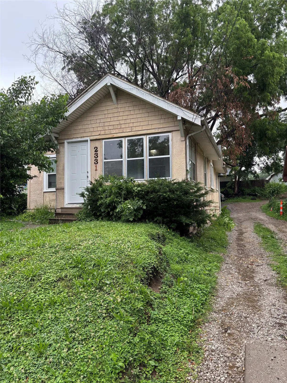 2331 E 11th Street, Des Moines, IA 50316 - #1