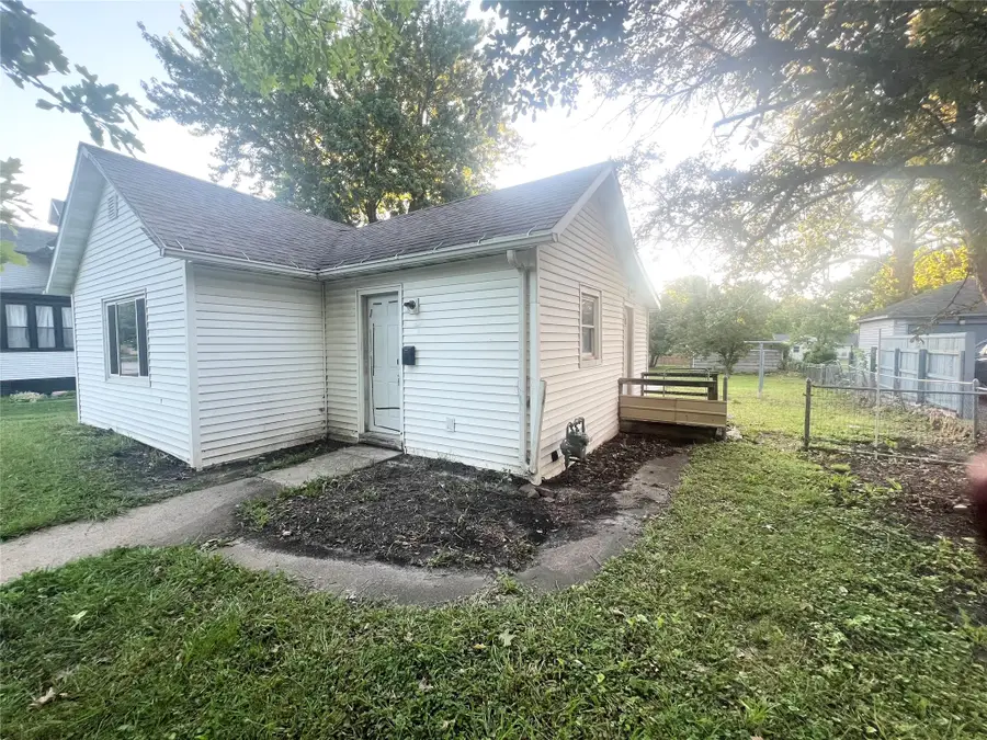1722 Marshall St, Boone, IA 50036 - #2