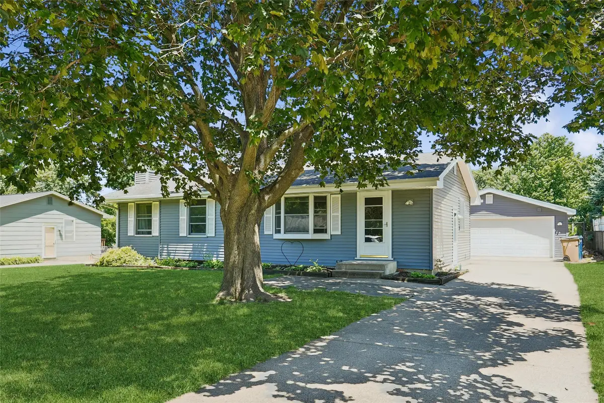 4505 71st Street, Urbandale, IA 50322 - #1