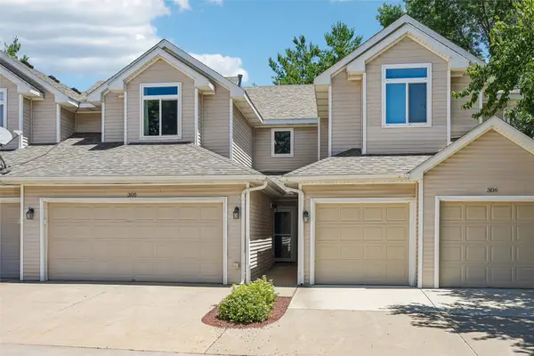 6800 Ashworth Road #305, West Des Moines, IA 50266