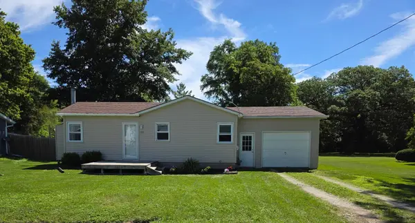112 River Street, Cambridge, IA 50046