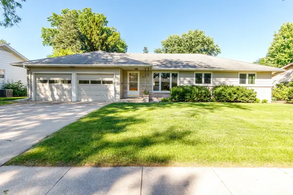 2216 Duff Avenue, Ames, IA 50010
