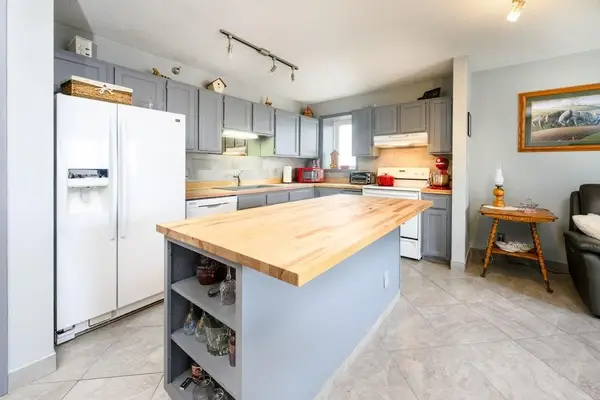 300 Walnut Street #1301, Des Moines, IA 50309