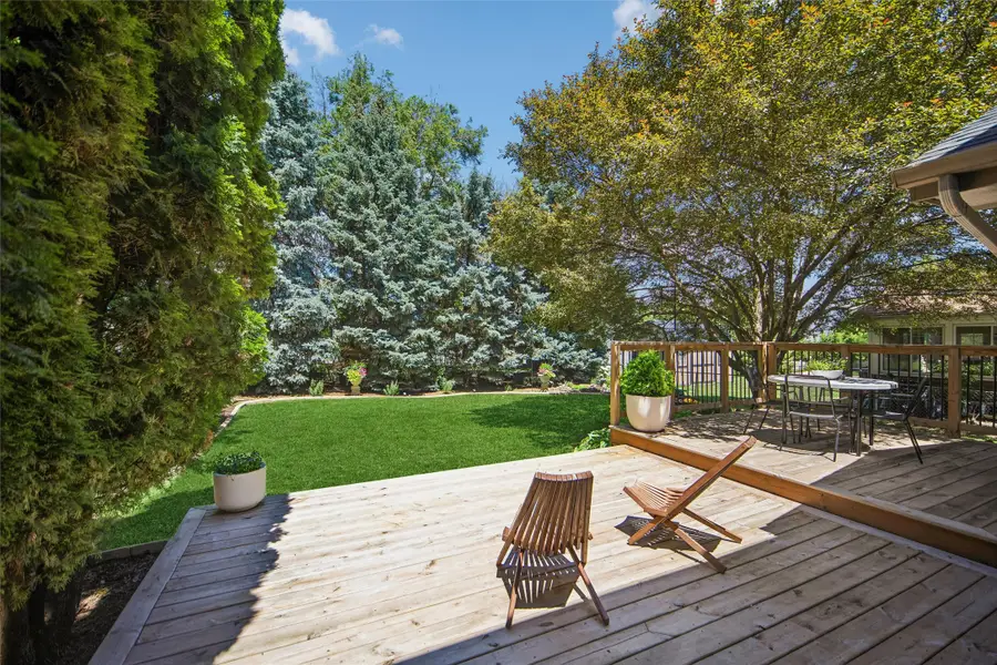 6805 Brookview Drive, Urbandale, IA 50322 - #2
