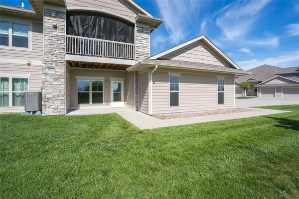 2503 NE Oak Drive #1, Ankeny, IA 50021