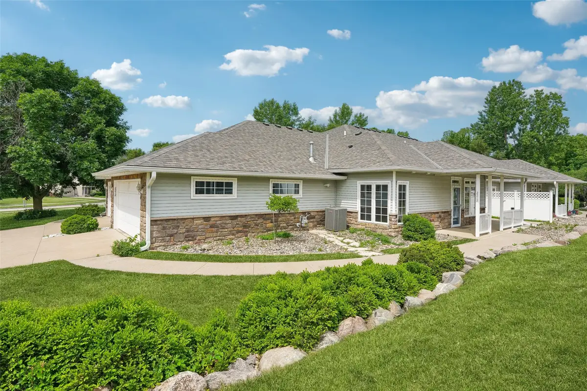 2212 SW 35th Street, Ankeny, IA 50023 - #1