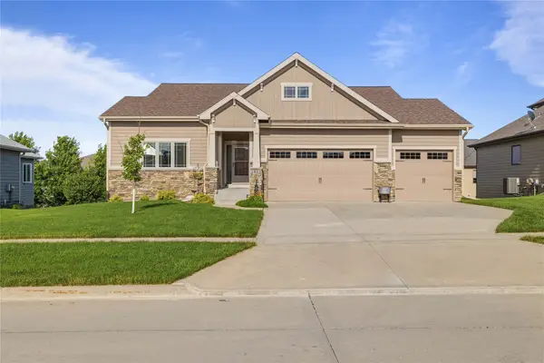 1813 NW Sunset Lane, Grimes, IA 50111