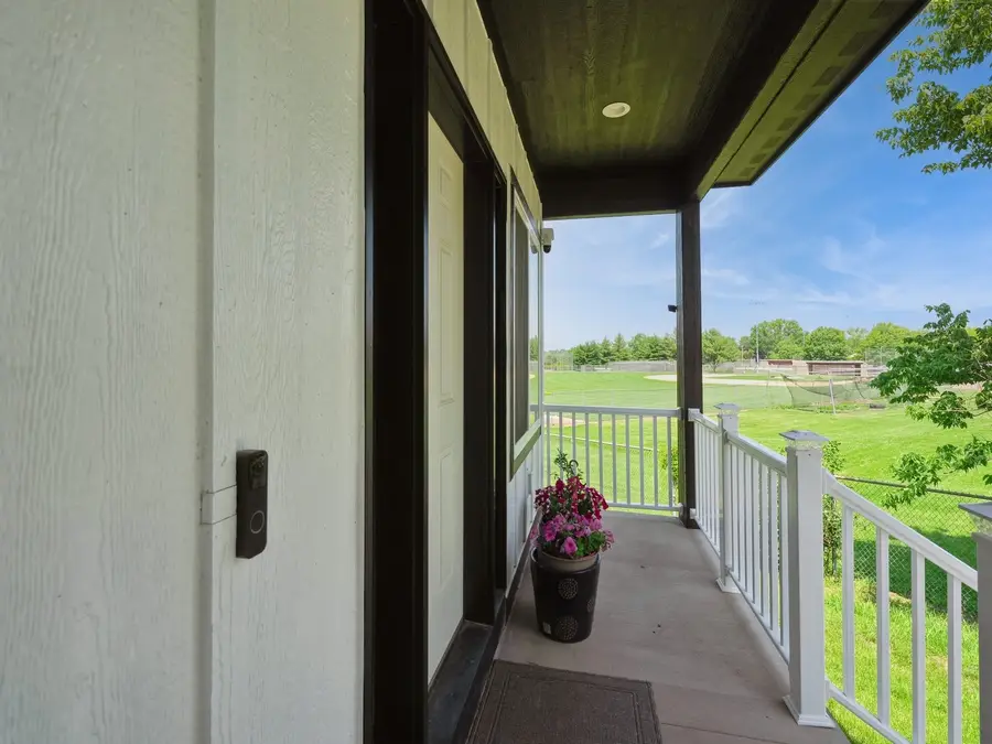 1010 Frederick Avenue, Des Moines, IA 50315 - #2