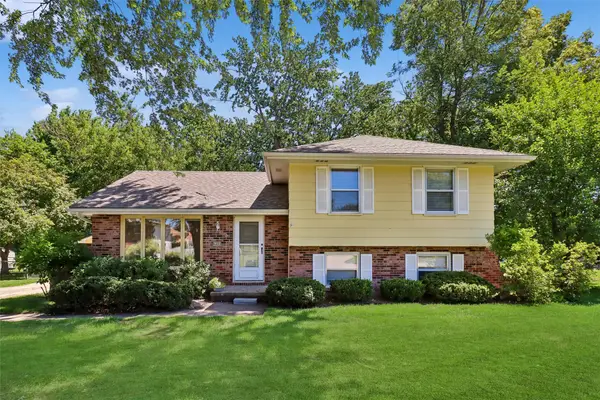4405 73rd Street, Urbandale, IA 50322