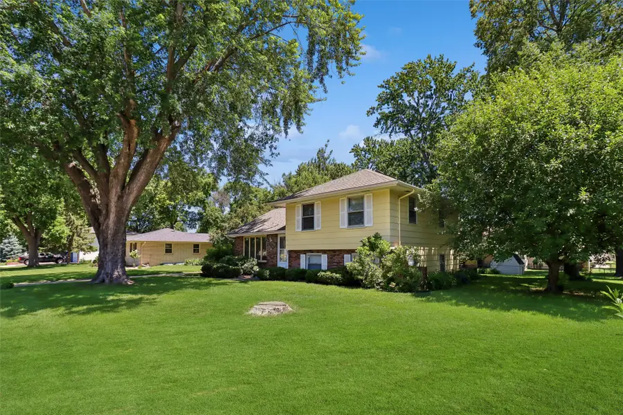 4405 73rd Street, Urbandale, IA 50322 - #2