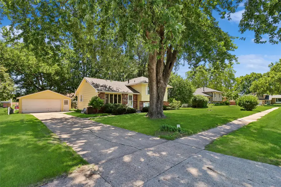 4405 73rd Street, Urbandale, IA 50322 - #3