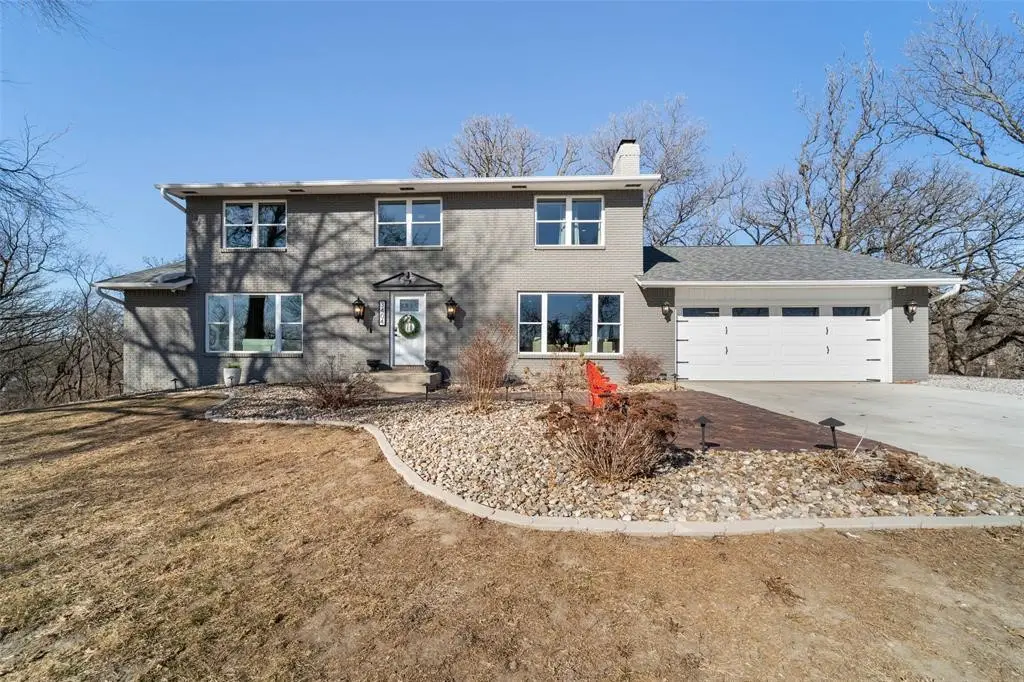3404 S 12th Avenue W, Newton, IA 50208 - #1