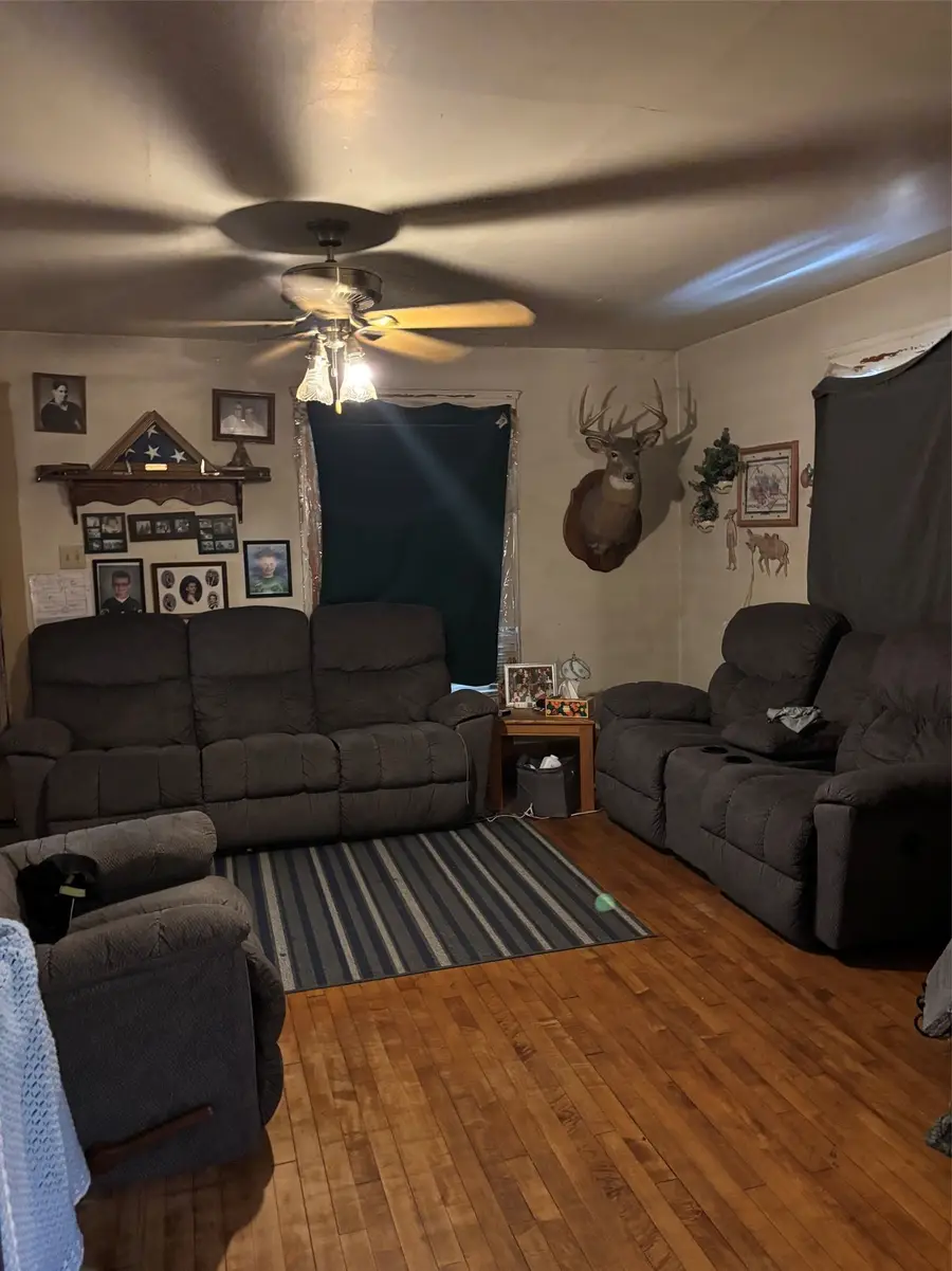 410 E 8th Street S, Newton, IA 50208 - #2