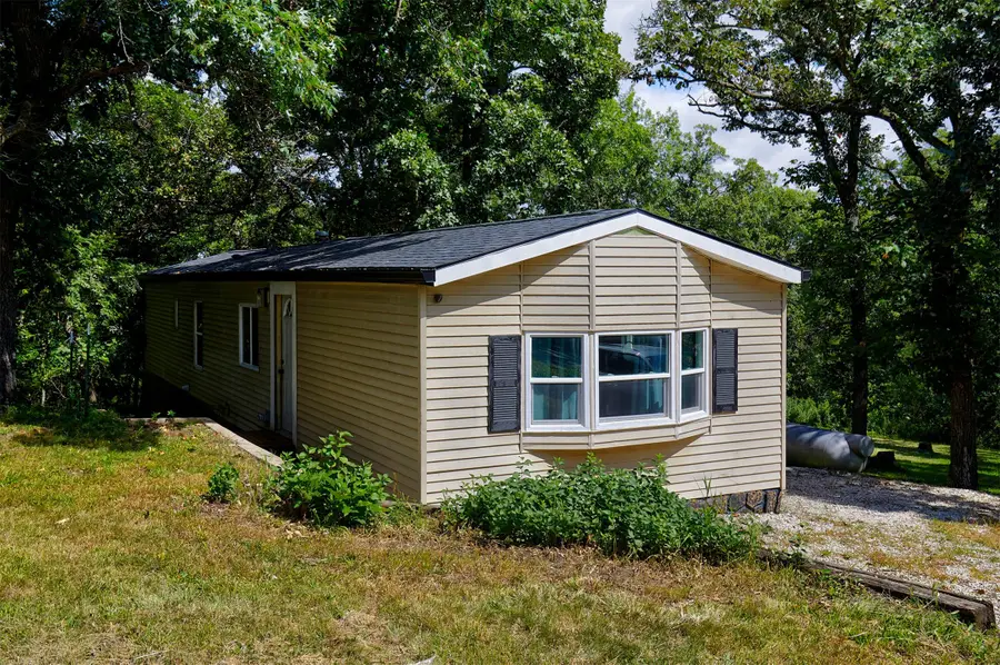 8447 Rosewood Street, Dexter, IA 50070 - #2