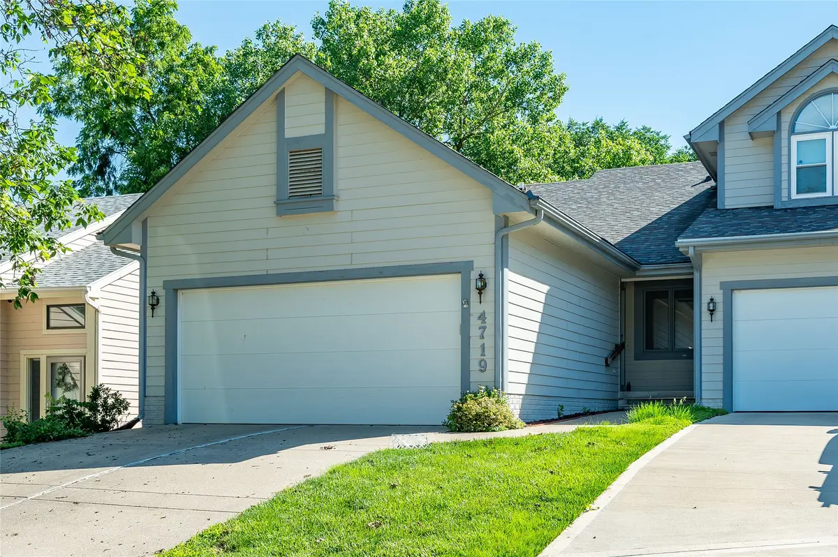 4719 71st Street, Urbandale, IA 50322 - #1