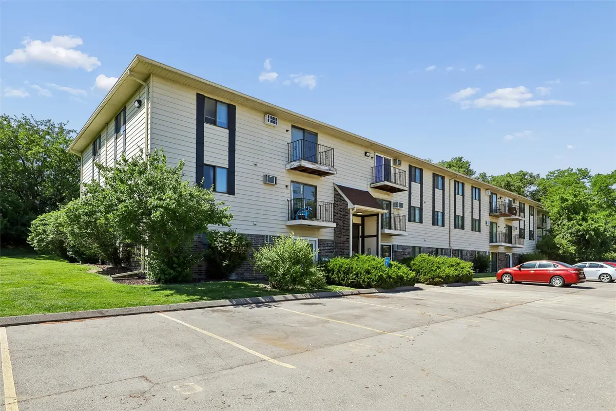 1831 Fuller Road #1, West Des Moines, IA 50265 - #1
