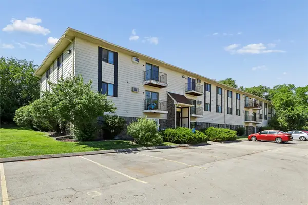 1831 Fuller Road #1, West Des Moines, IA 50265