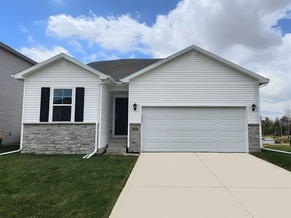 5727 153rd Street, Urbandale, IA 50111 - #1