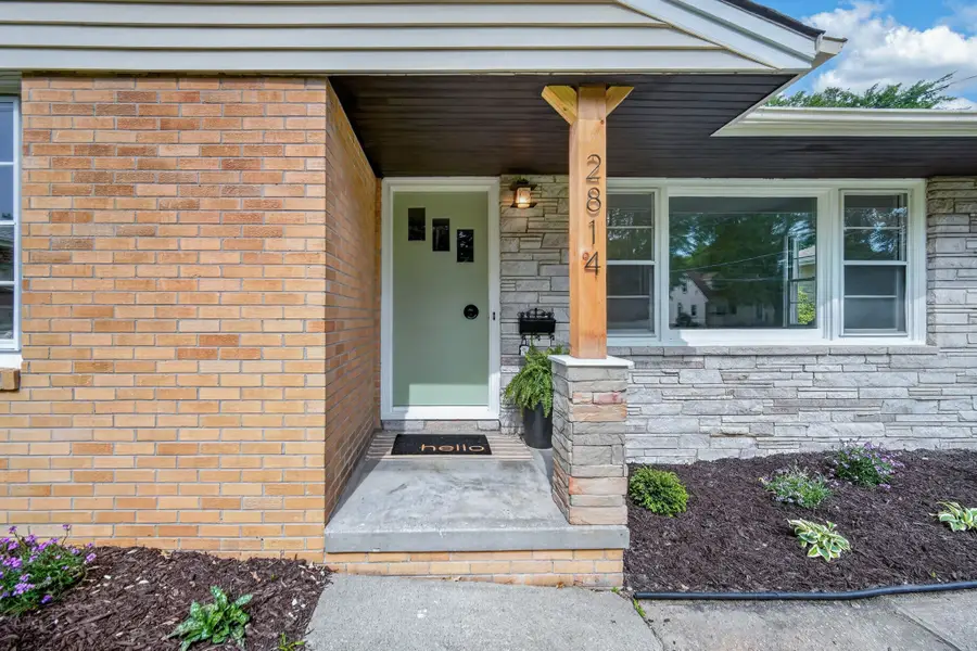 2814 48th Place, Des Moines, IA 50310 - #2