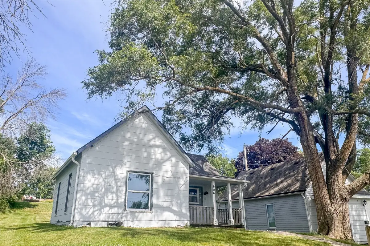 606 N 3rd Street, Guthrie Center, IA 50115 - #1