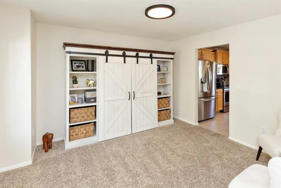 12306 Prairie Drive, Urbandale, IA 50323 - #2