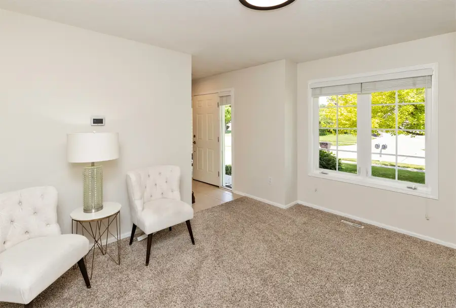 12306 Prairie Drive, Urbandale, IA 50323 - #3