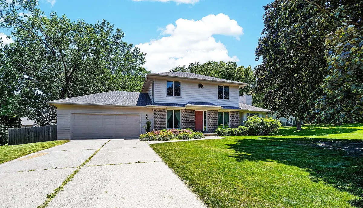 3601 Melanie Drive, Urbandale, IA 50322 - #1
