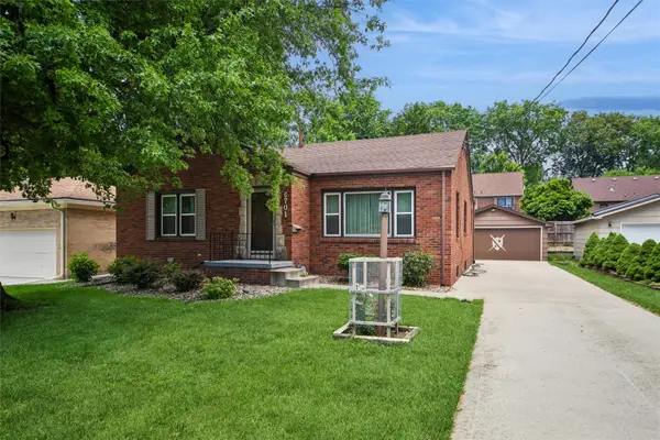 6701 Carpenter Avenue, Windsor Heights, IA 50324