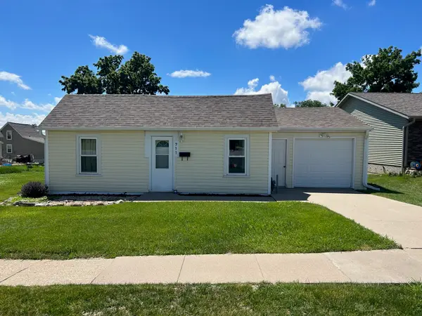 711 Spring Street, Grinnell, IA 50112