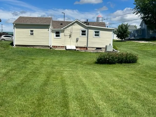 711 Spring Street, Grinnell, IA 50112 - #2