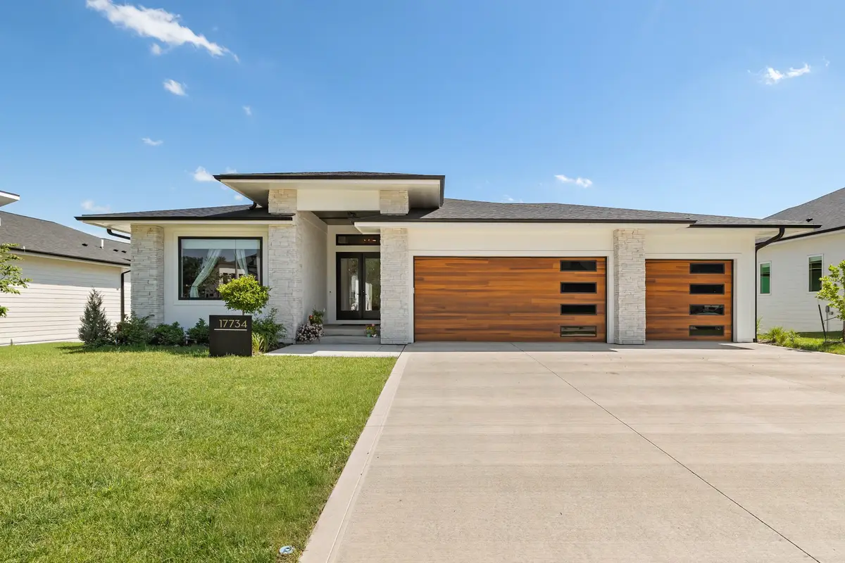 17734 Townsend Drive, Clive, IA 50325 - #1