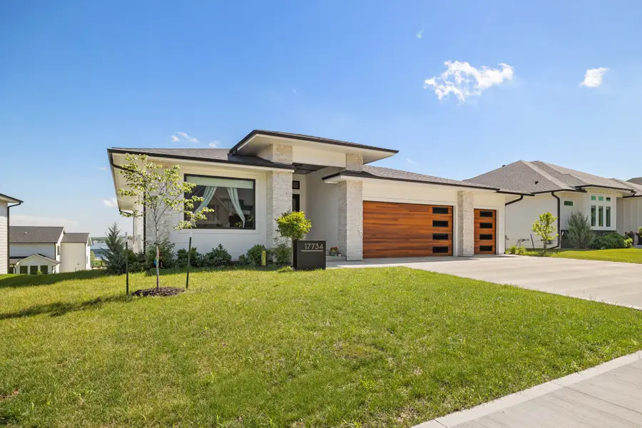 17734 Townsend Drive, Clive, IA 50325 - #2