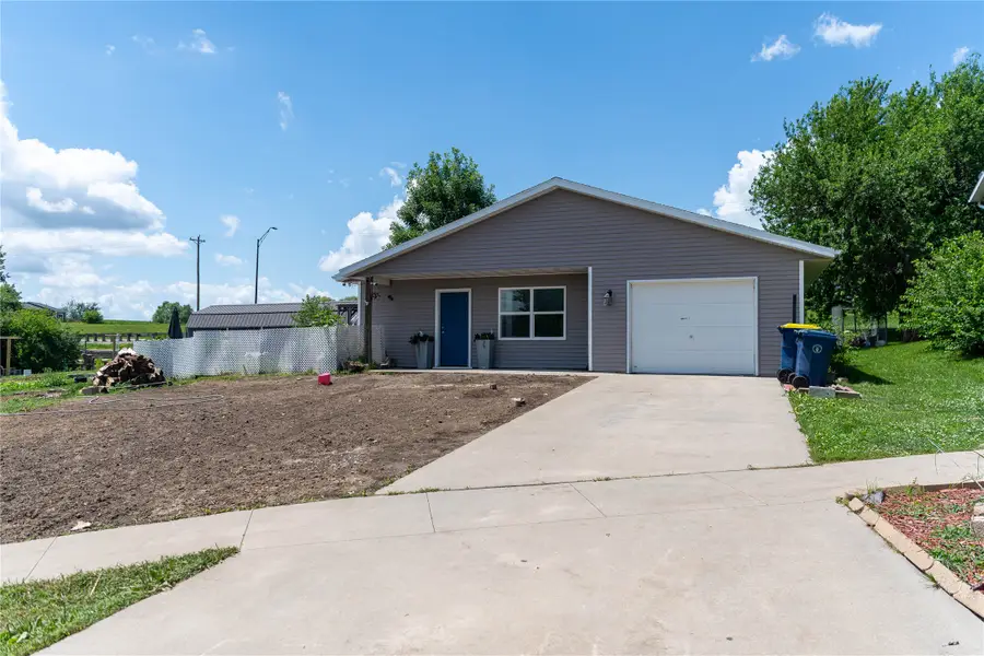 13 Brook Circle, Pella, IA 50219 - #2