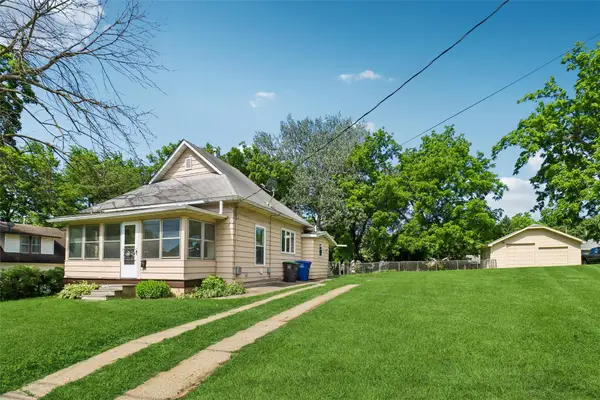 2202 S Union Street, Des Moines, IA 50315