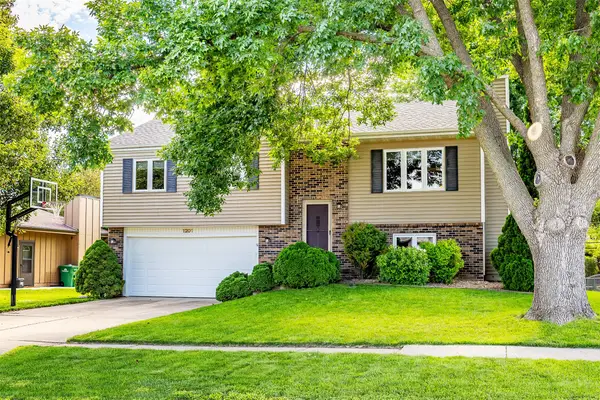1201 SE Michael Drive, Ankeny, IA 50021