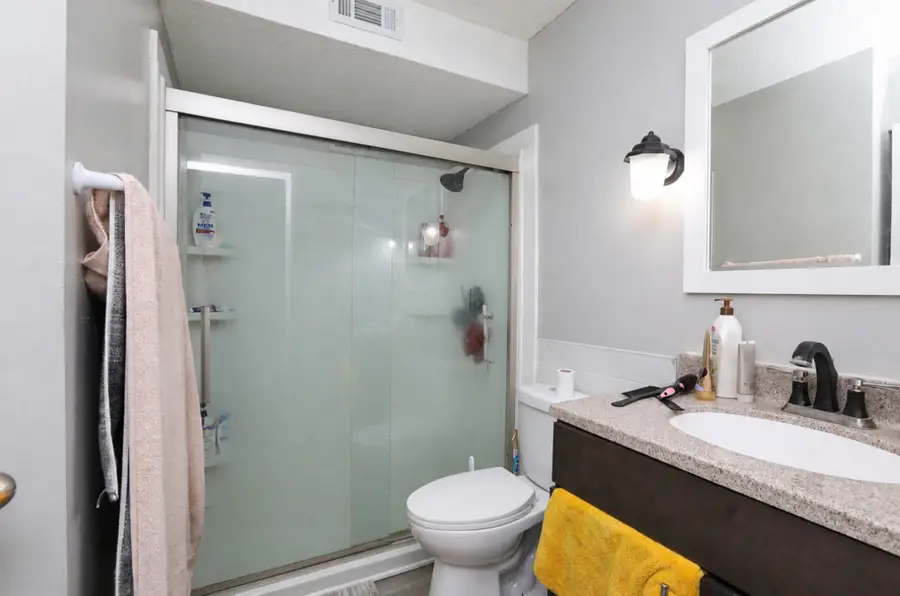 1100 E 6th Street #5, Des Moines, IA 50316 - #3