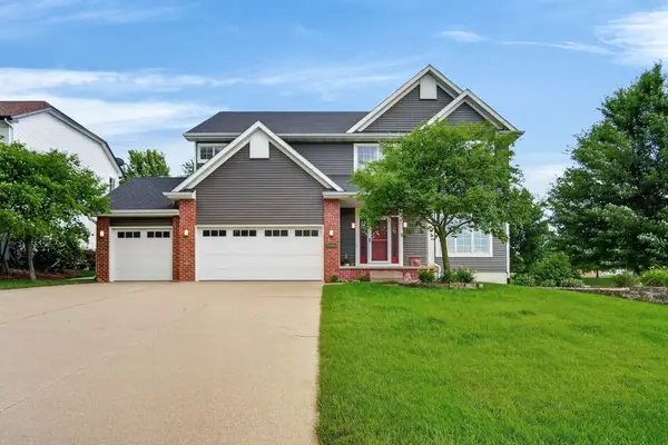 12494 Sunset Terrace, Clive, IA 50325