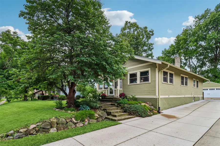 1440 46th Street, Des Moines, IA 50311 - #2