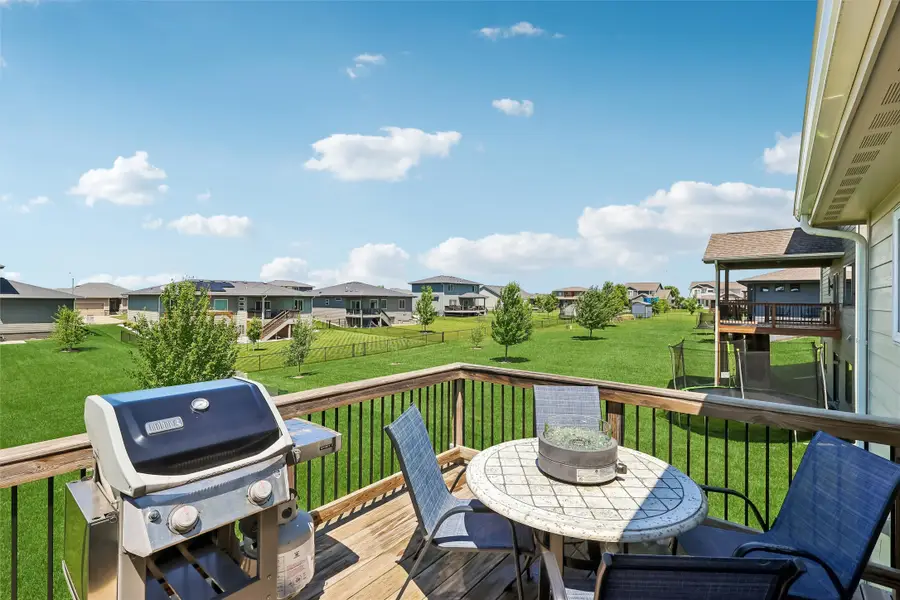 575 NE Brookshire Drive, Waukee, IA 50263 - #2