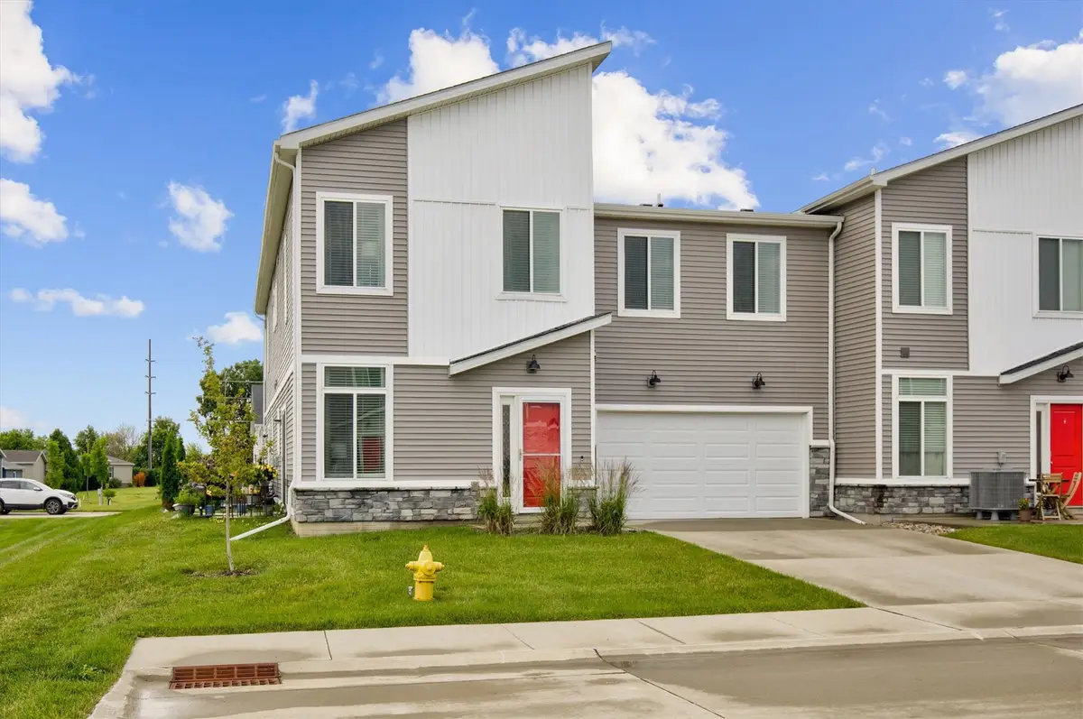 9536 Capstone Court, West Des Moines, IA 50266 - #1