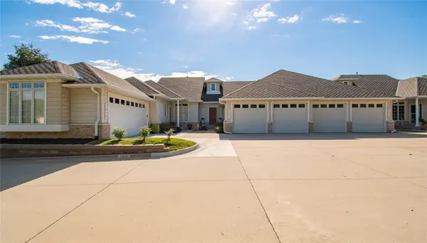 1408 NW 141st Street #8, Clive, IA 50325