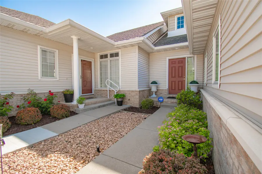 1408 NW 141st Street #8, Clive, IA 50325 - #2