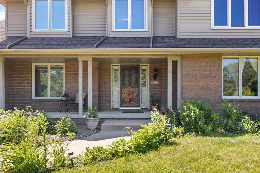 8620 Horton Circle, Urbandale, IA 50322 - #3