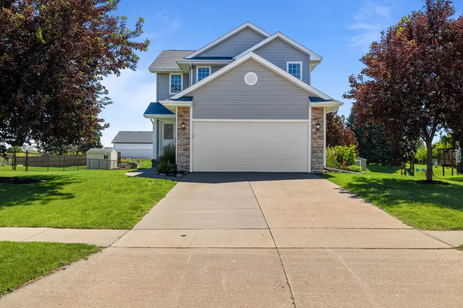 5113 NE Ledgestone Court, Ankeny, IA 50021 - #2