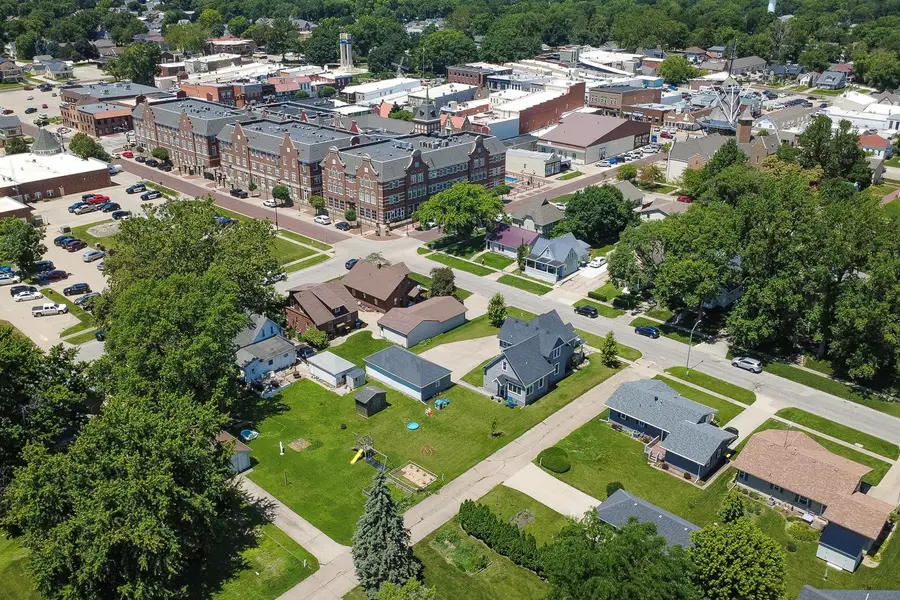 509 Liberty Street, Pella, IA 50219 - #3