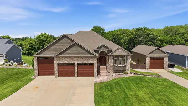 10351 NW Beaver Drive, Johnston, IA 50131