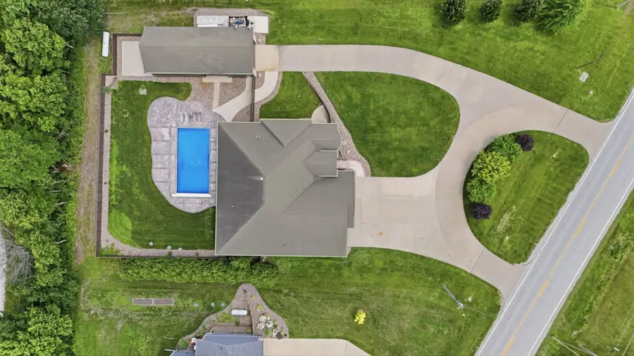 10351 NW Beaver Drive, Johnston, IA 50131 - #3