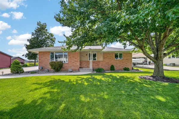400 S P Street, Indianola, IA 50125
