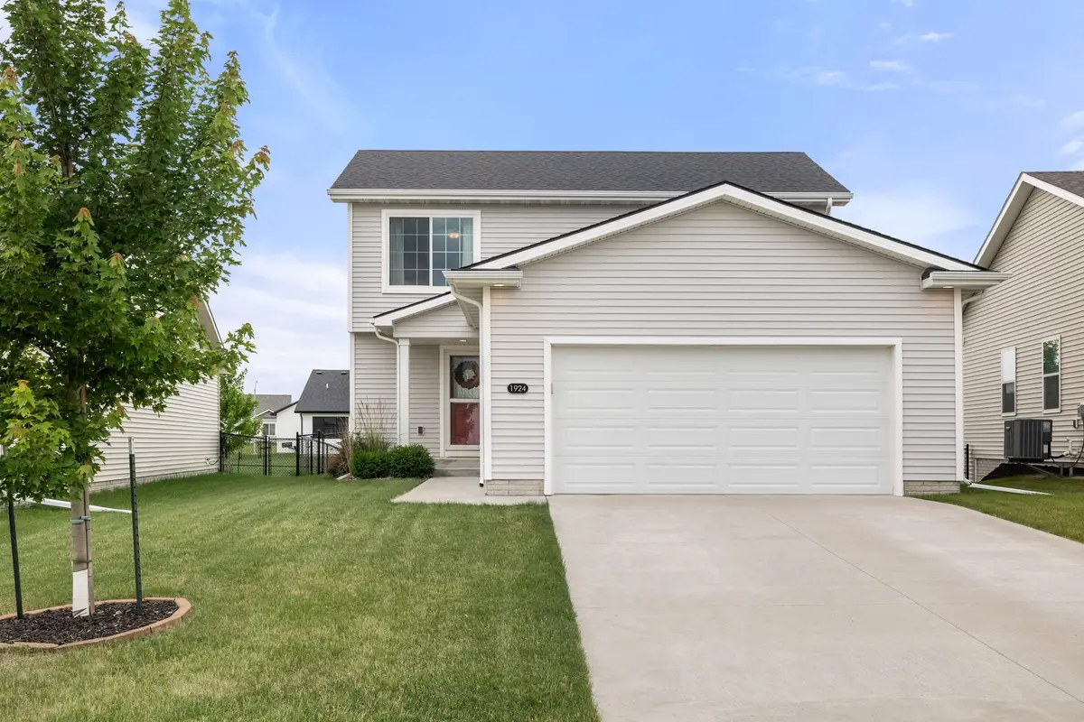 1924 17th Street Se, Altoona, IA 50009 - #1